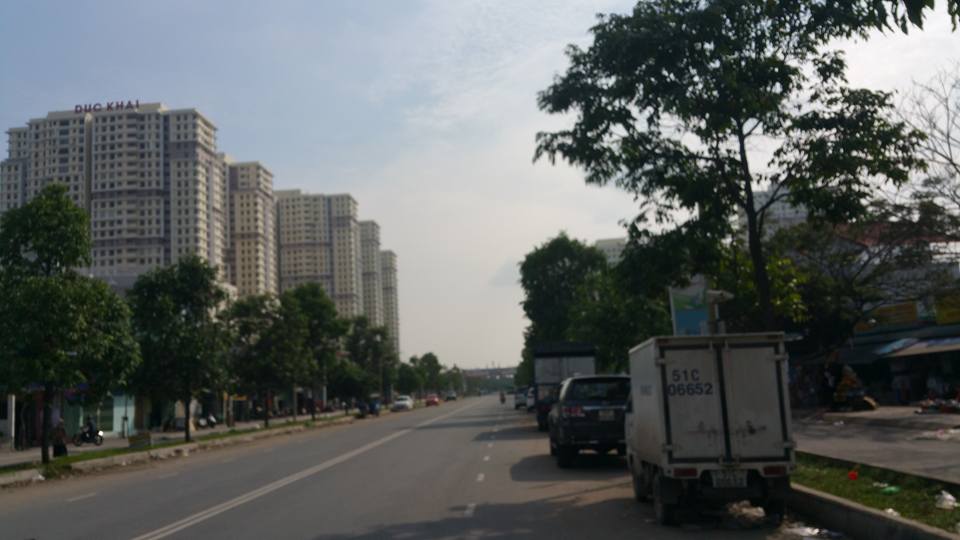 Bán gấp nhà nát mặt tiền đường Phạm Hữu Lầu, Q7 900m tới Phú Mỹ Hưng