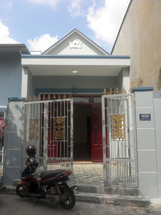Bán nhà gần khu công nghiệp Vĩnh Lộc 2, sổ hồng riêng, giá rẻ, LH 0902.320.992