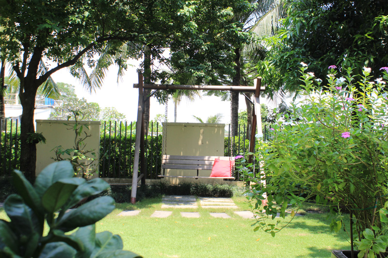 Bán villa sân vườn sang trọng Nguyễn Xí, Phường 26, quận Bình Thạnh, dt: 10x18m