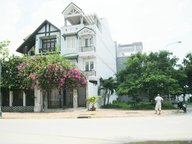 Bán nhà mặt phố tại đường Huỳnh Tấn Phát, xã Nhà Bè, Nhà Bè, Tp. HCM diện tích 100m2, giá 4.8 tỷ