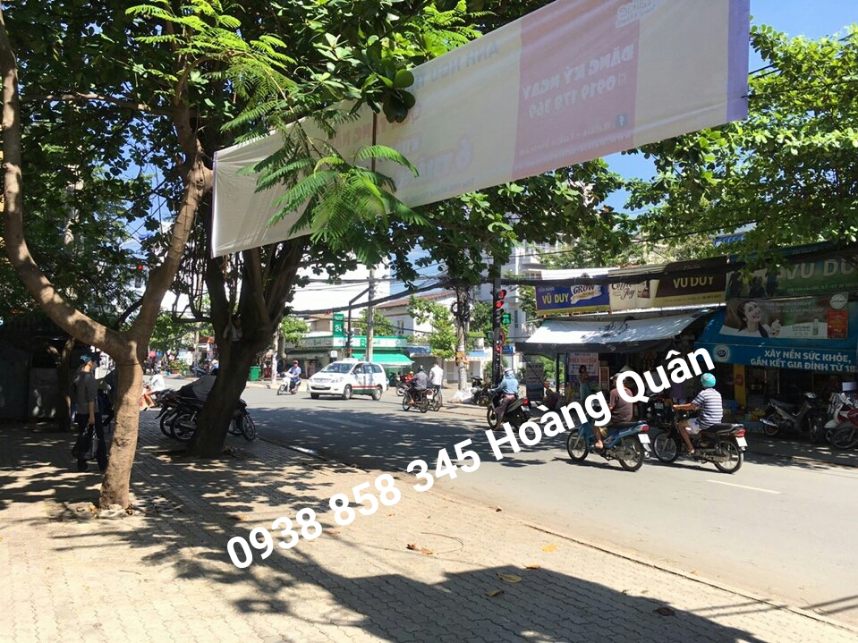 Cần bán nhà mặt tiền đường Lâm Văn Bền, vị trí tuyệt đẹp DT: 4x21, SH 83m2