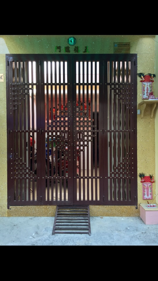 Nhà phố Phạm Văn Chí, sổ hồng chính chủ