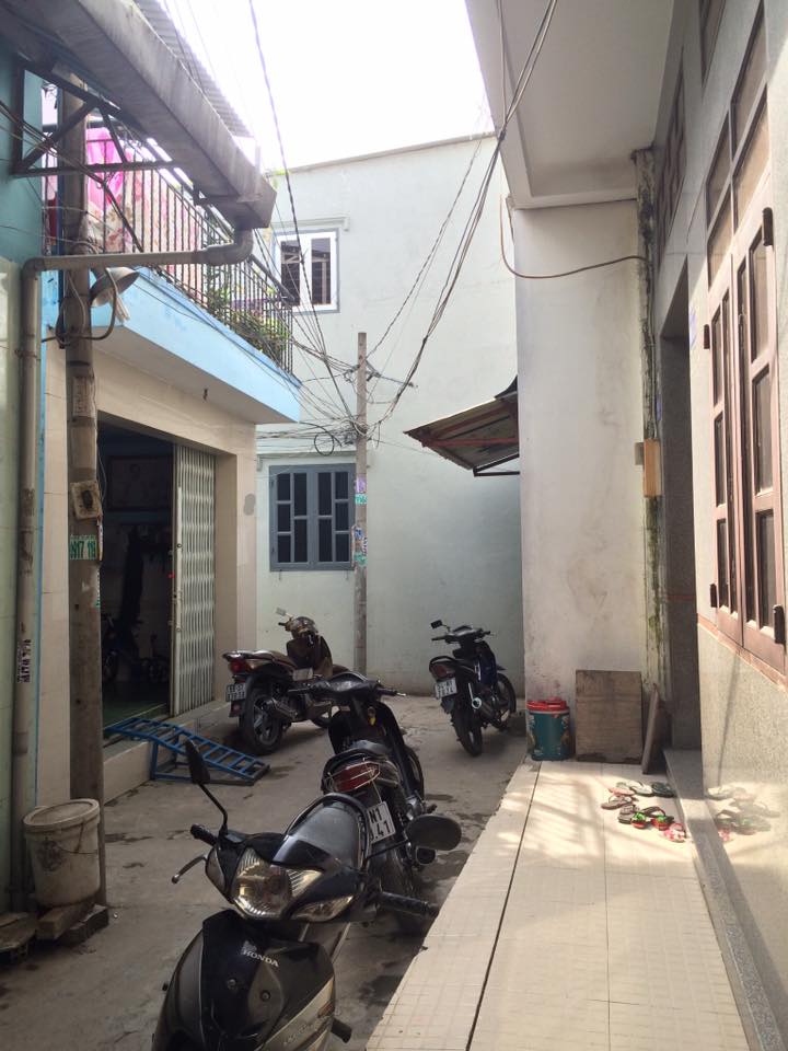 Bán nhà đường Lê Tấn Bê, giá 900 tr