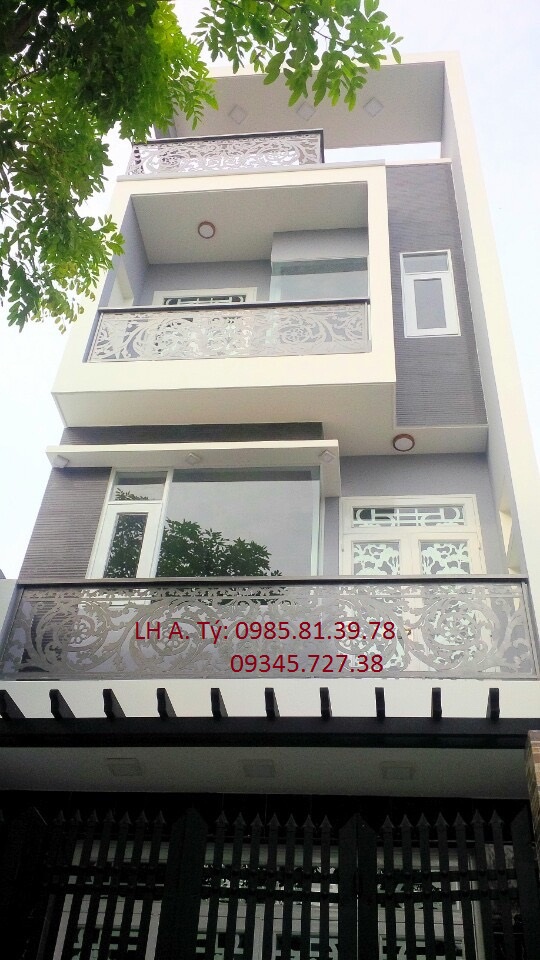 Bán nhà 3,5 lầu, DT 4mx17m, mặt tiền đường nhựa 10m KDC Bình Phú, SH2018