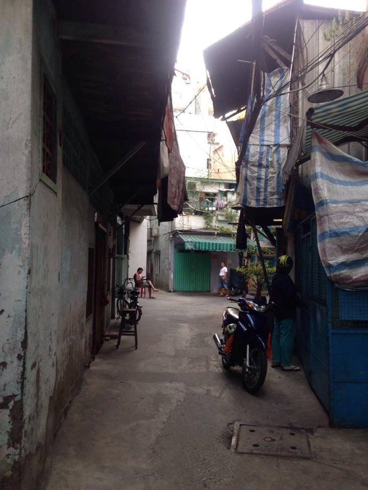 Bán gấp nhà 2 lầu st 4x9m, Trần Phú, Q5
