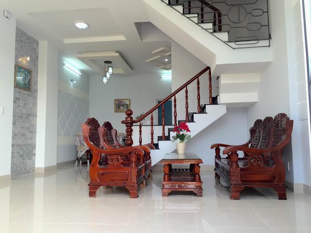 Nhà mới xây, sổ hồng, 1 trệt, 1 lầu chỉ từ 630 triệu giáp Bình Tân, ở Liên ấp 123