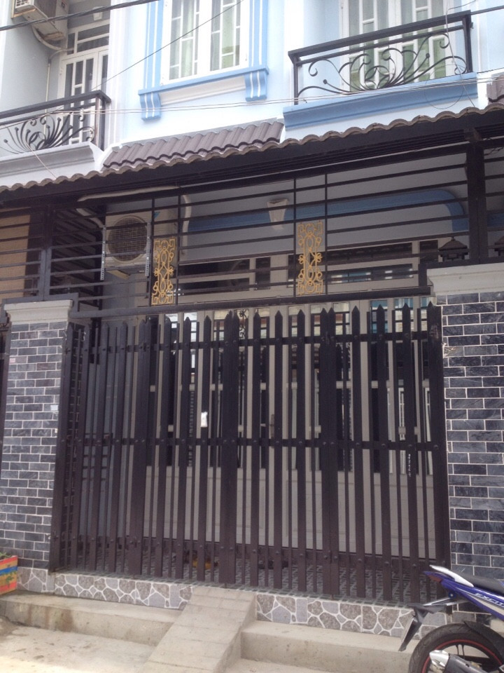 Bán nhà mới 3 lầu sân thượng, Lê Văn Lương, vị trí đẹp