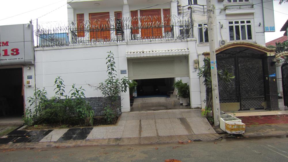 Bán nhà đường Lê Văn Lương, chính chủ cần bán nhà mặt tiền(8m x 25m) 1 trệt, 2 lầu, giá 12 tỷ 