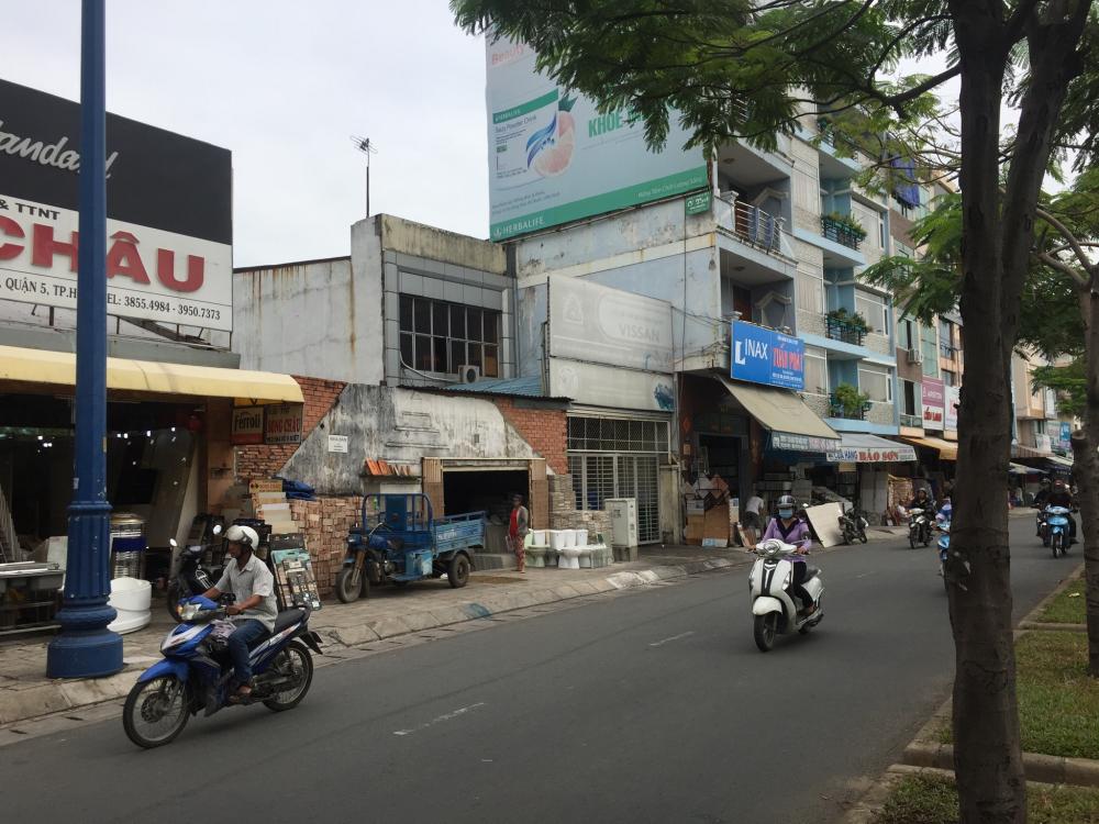 Nhà mặt phố MT đường Võ Văn Kiệt, cách đường Phan Phú Tiên khoảng 50m