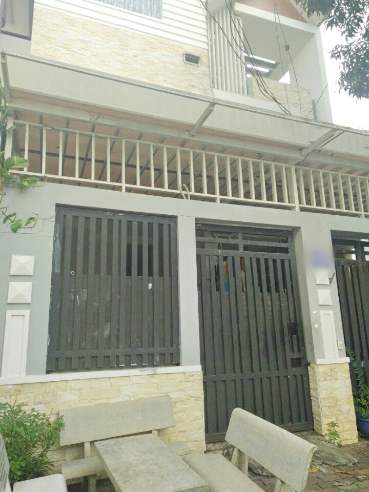 Bán nhà(8x20) mặt tiền đường số 9 Phú Thuận, P. Phú Thuận, Quận 7