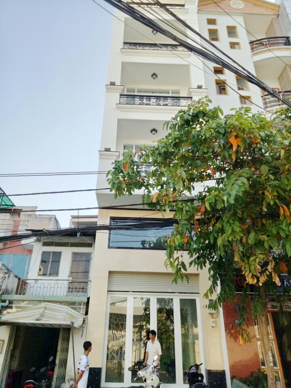 Bán gấp nhà mặt tiền đường Số 79, P Tân Quy, Quận 7