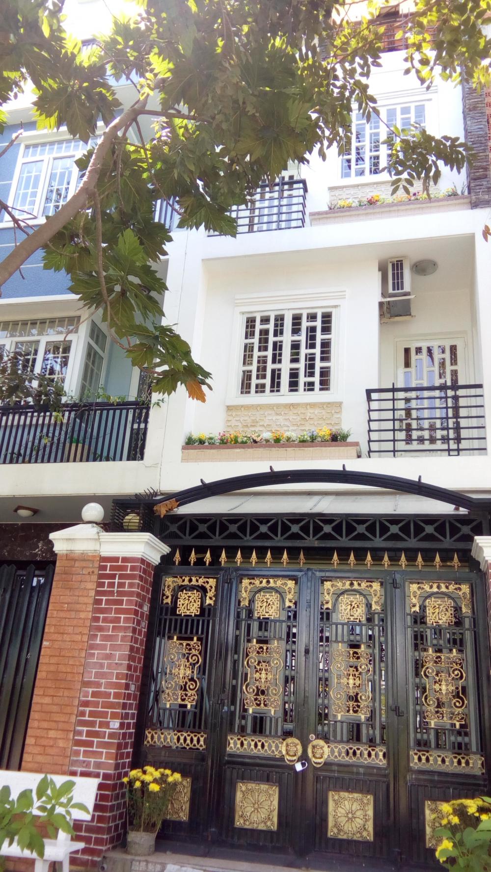 Bán nhà đẹp, 1 trệt, 2.5 lầu đường Số 30, KDC An Phú Hưng, Phường Tân Phong, Quận 7