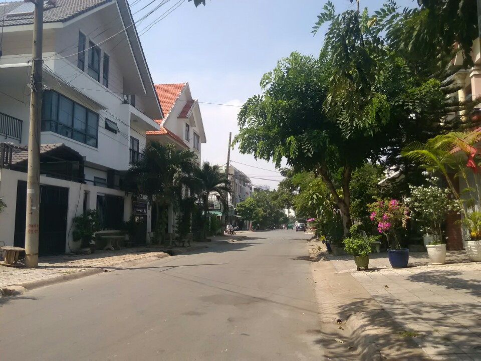 Bán biệt thự Quận 2 sau lưng đường Song Hành, khu đô thị An Phú An Khánh, giá 19 tỷ