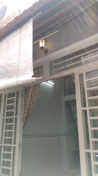 Nhà 1 trệt 1 lửng tặng nội thất, đường Huỳnh Tấn Phát, giá 520 triệu