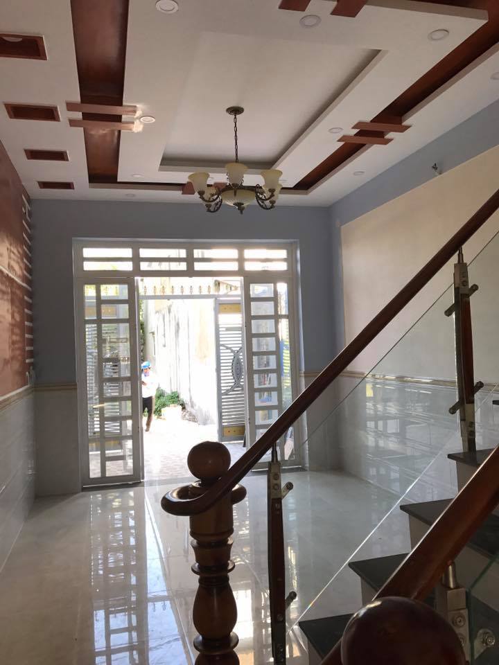 Cần bán gấp nhà mới 1 trệt, 2 lầu ngay đường Nguyễn Thị Tú chỉ 2,4 tỷ