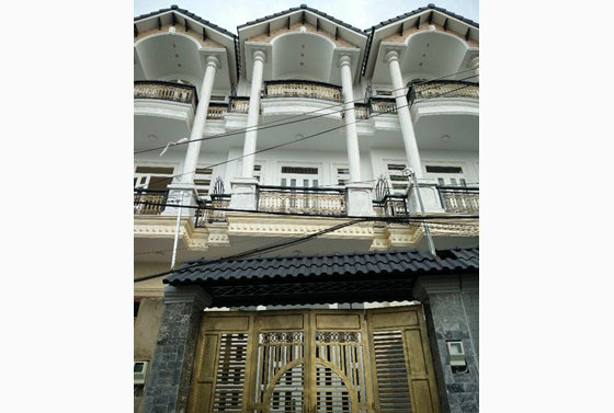 Bán nhà Bình Thành giao Nguyễn Thị Tú, 4x14m, 2 lầu, sân thượng mới đẹp, 2,4 tỷ
