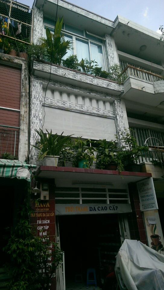 Bán nhà mặt tiền Lê Hồng Phong, Quận 10. DT 3.5m x 10m, 3 lầu, giá chỉ 9 tỷ