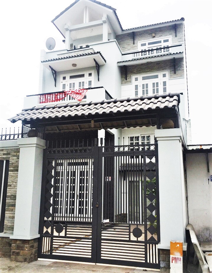 Bán Biệt thự mặt tiền đường Nguyễn Văn Linh, P. Tân Thuận Tây, Quận 7 - 0978633963