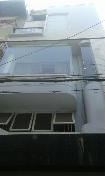 Cần bán nhà MT Quận 1, Trần Khánh Dư, Q. 1, DT: 5.6x26m, giá 21.8 tỷ. LH: 0937487419