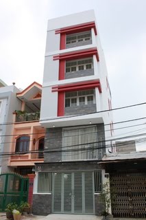 Bán nhà trọ mặt tiền đường Lê Văn Quới gần ngã tư Bốn Xã, xây dạng chung cư mini 4 lầu