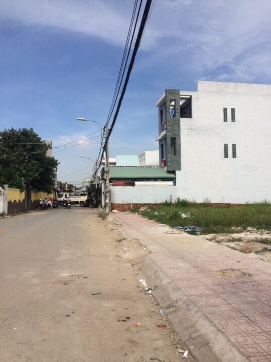 Đất nền sổ hồng mặt tiền đường Số 7 và Nguyễn Duy Trinh, giá chỉ 21.5tr/m2