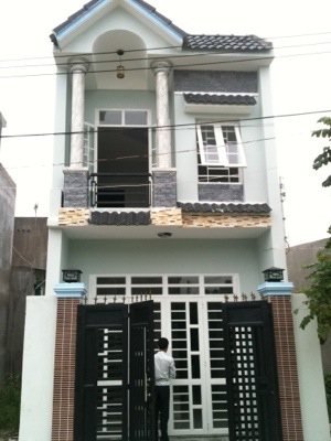 Bán nhà MT rộng 8 m đường Nguyễn Thiện Thuật, q3