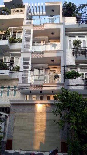 Nhà biệt thự MTKD sầm uất đường Trương Phước Phan, Bình Tân, 6x30m, 1lầu đ/d chợ