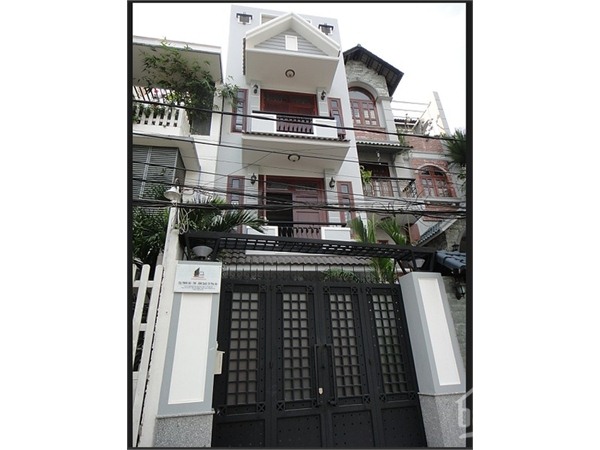 Nhà MT Phan Xích Long, P. 7, Phú Nhuận, DT 64m2 vuông vức, thuê giá cao