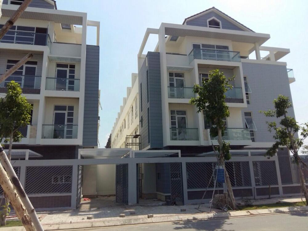 Bán nhà cạnh khu chế xuất Tân Thuận sát quận 4, chỉ 5.8 tỷ/căn, thanh toán 35% nhận nhà