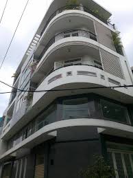Bán nhà mặt tiền quận 10 đường Thành Thái, DT: 11x23m, nhà 2 lầu đẹp, giá bán 44 tỷ