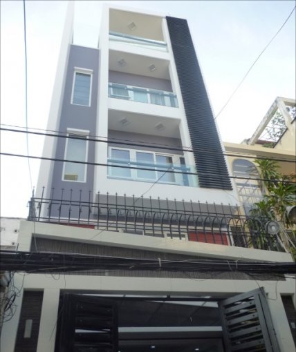 Xuất cảnh bán gấp nhà phố đường Huỳnh Tấn Phát, Quận 7