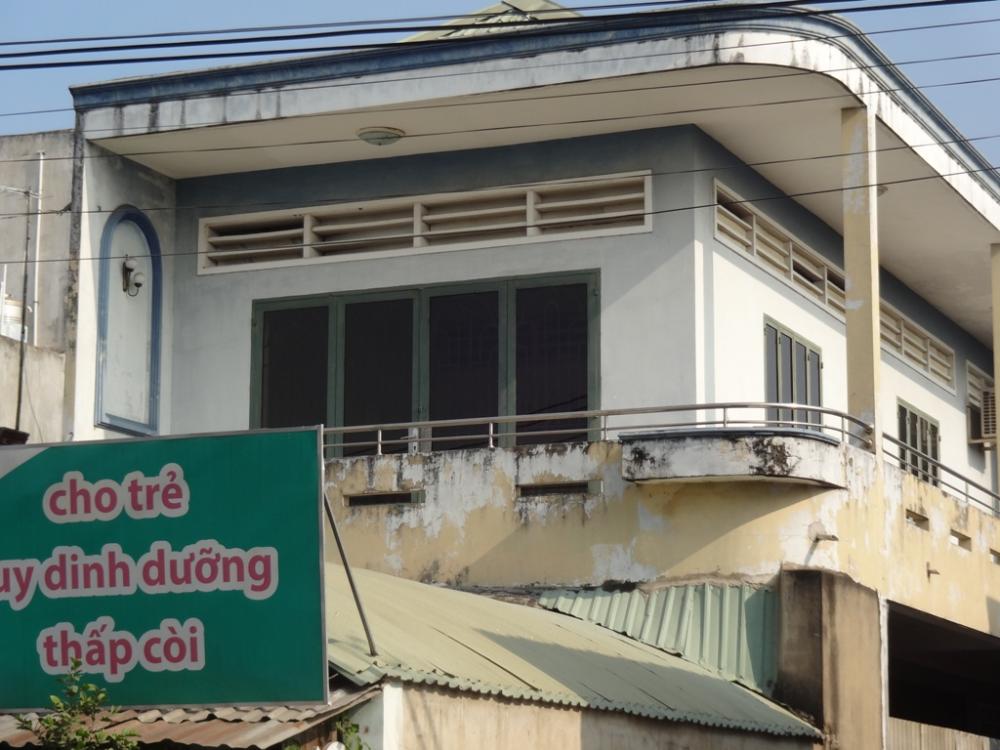 Cần bán nhà mặt tiền Nguyễn Duy Trinh, vị trí đẹp, đang kinh doanh tốt