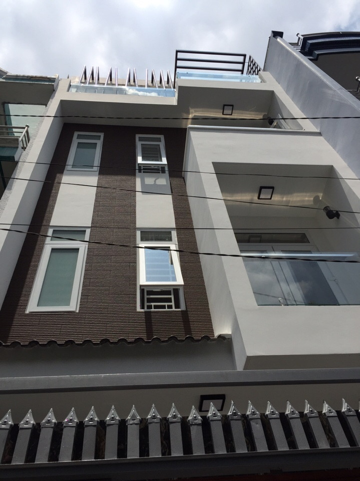 Bán nhà mới siêu đẹp, 1 trục Quang Trung, cách MT 30m, 3.5 tấm, 4,65tỷ (TL)