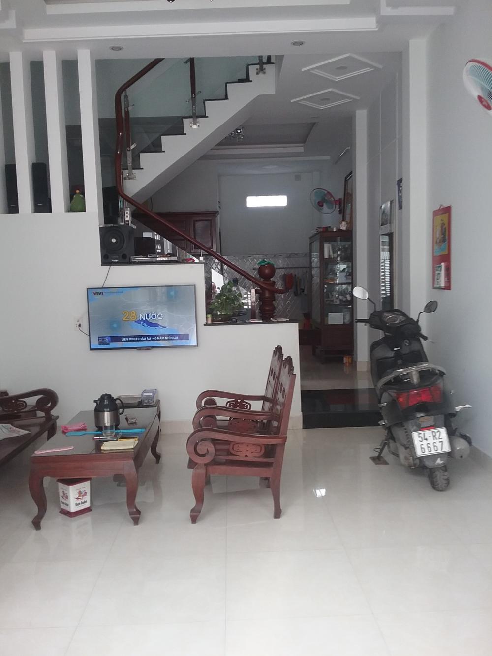 Bán nhà HXH đường Lã Xuân Oai, P Tăng Nhơn Phú A, Quận 9