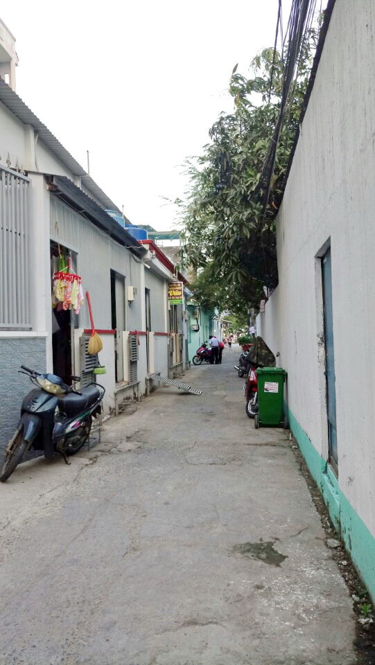 Bán gấp nhà 2 lầu, hẻm 3.5 m đường Huỳnh Tấn Phát, P. Tân Thuận Tây Quận 7