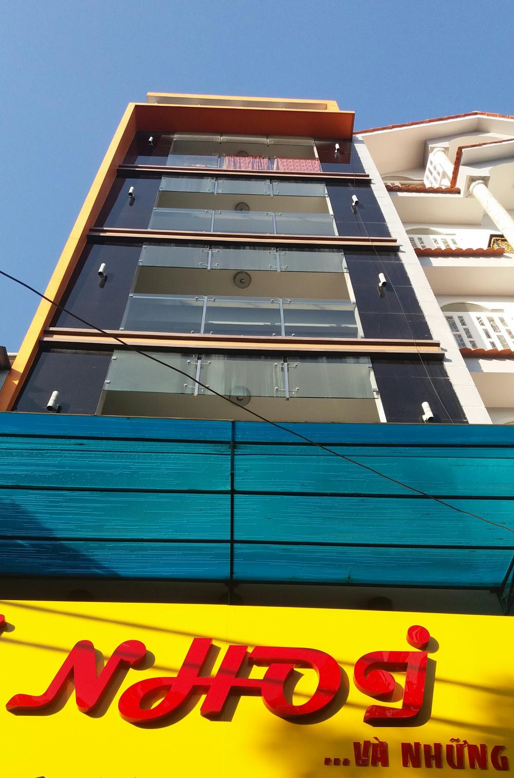 Bán nhà mặt phố kinh doanh tuyệt vời đường Nguyễn Chí Thanh, Q5, 4 lầu, giá hơn 10 tỷ