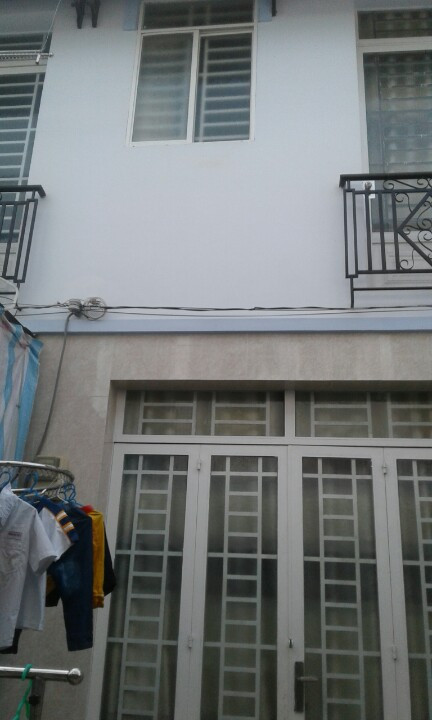 Bán nhà, Huỳnh Tấn Phát, Nhà Bè, DT 3,4x8m, 1 trệt 1 lầu, gồm 2PN, 2WC. Giá 620 triệu