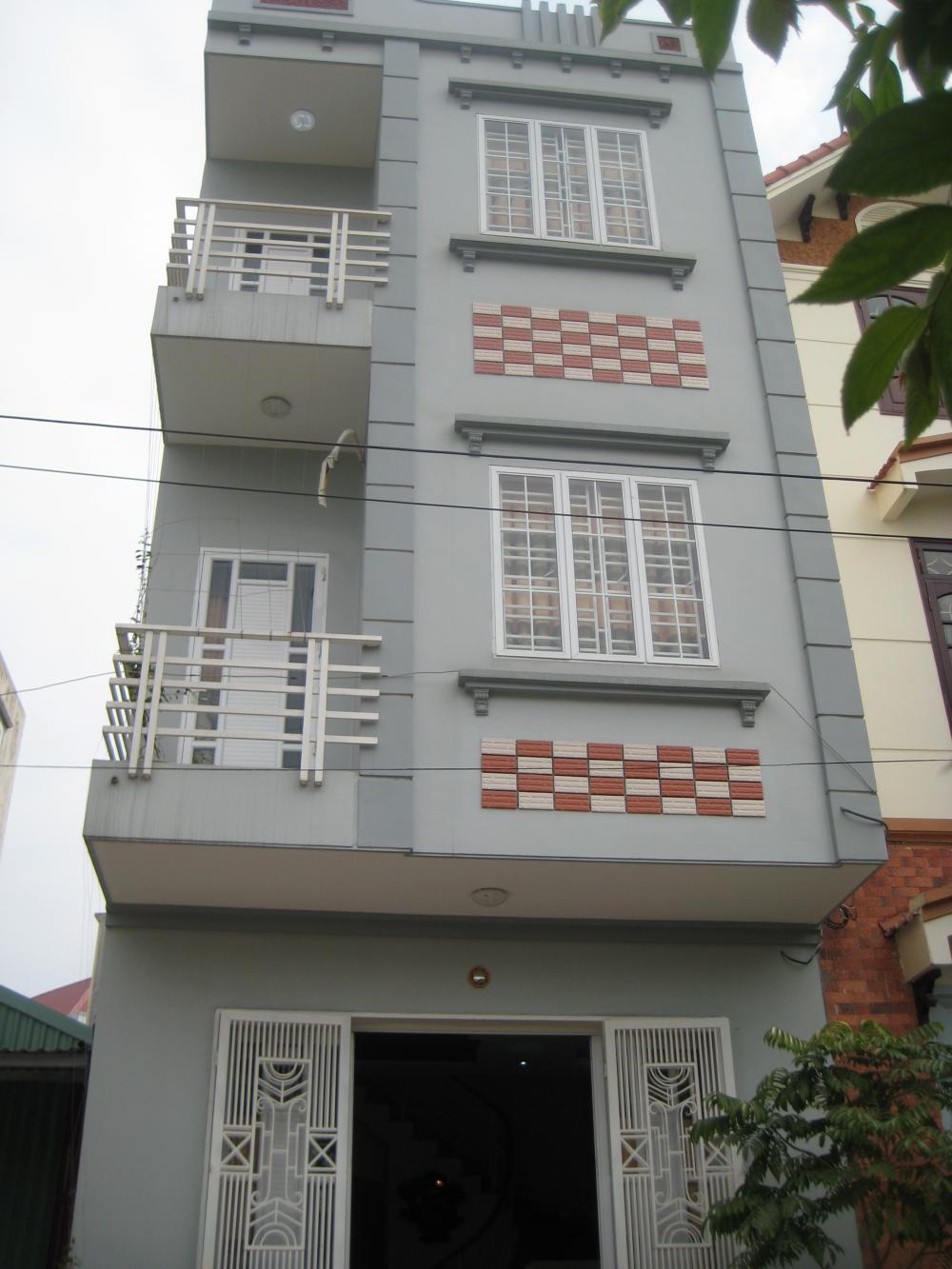Bán nhà mặt phố kinh doanh tuyệt vời đường Nguyễn Chí Thanh, Q10, 4 lầu, giá hơn 10 tỷ