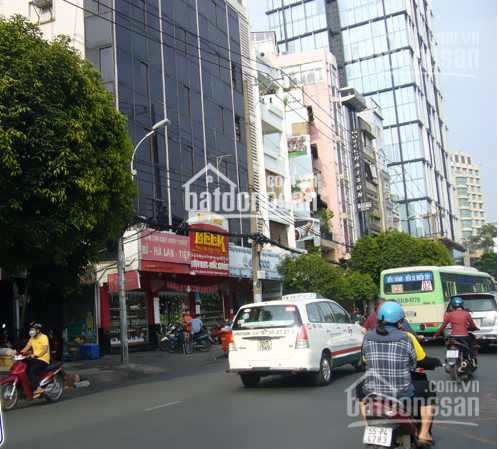 Bán gấp nhà đẹp căn góc 2MT Lê Hồng Phong, P3, Q5, DT: 6x11m, giá 15.5 tỷ TL