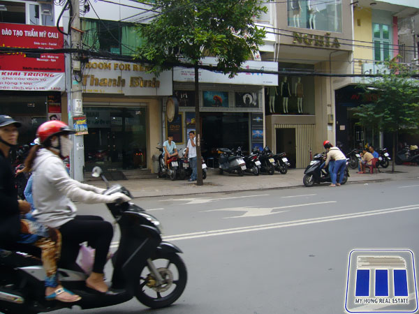 Nhà mới HXH 6m Lê Thị Riêng, P. Bến Thành, Quận 1, 4x13m, giá 10.2 tỷ
