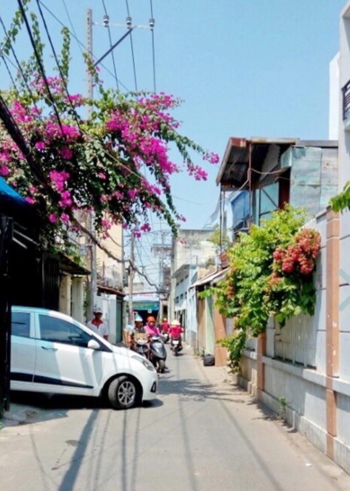 Bán nhà phố 3 lầu hiện đại hẻm nhựa đường Tân Mỹ, P. Tân Thuận Tây, Quận 7