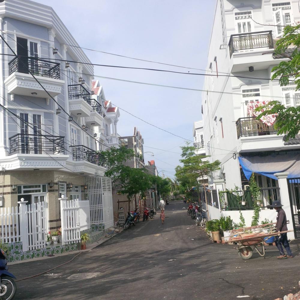 Bán gấp nhà xây mới 1 trệt 2 lầu 3,4x12m, Huỳnh Tấn Phát