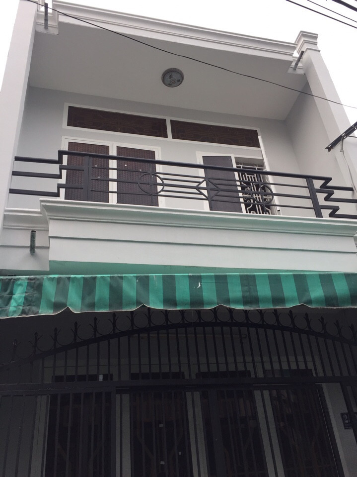 Bán nhà hẻm 67 đường Bờ Bao Tân Thắng, P.Tân Quý, Q.Tân Phú, dt: 5,5x12m, giá: 2,6 tỷ