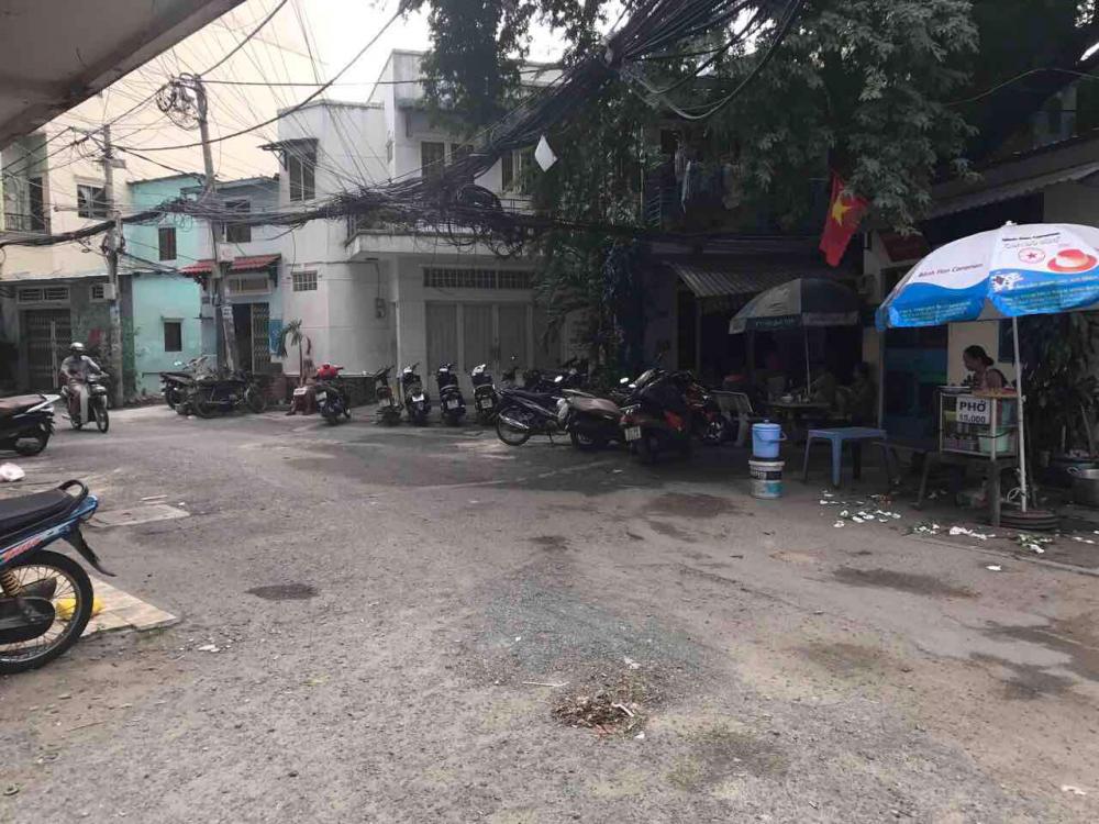 Bán gấp nhà 1tret, 1 lầu. 2 mặt tiền đường Nguyễn Cửu Vân, P17, BT với giá: 11.7 tỷ TL