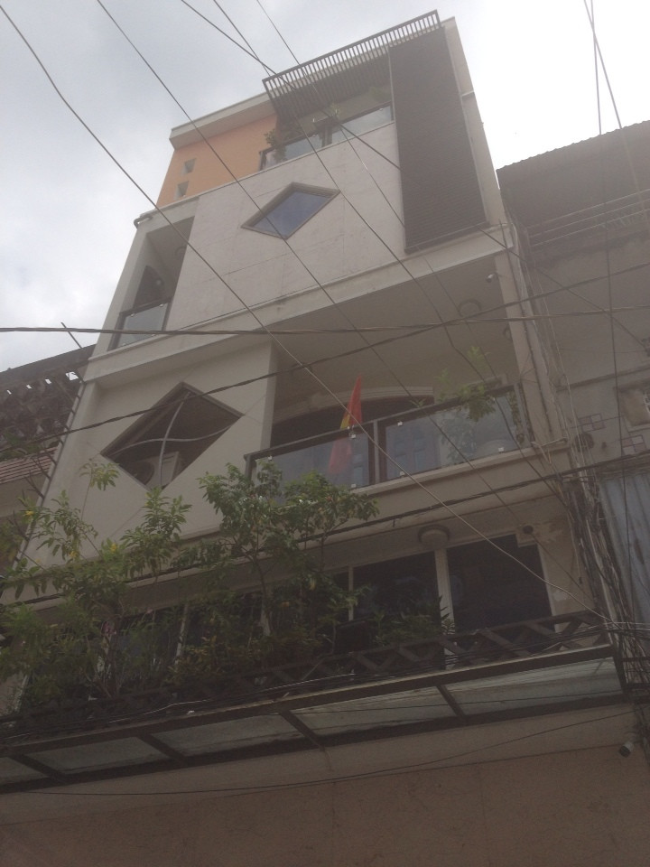 Bán nhà đường Nguyễn Thị Minh Khai, Quận 3, DT 4x21m, giá: 19 tỷ