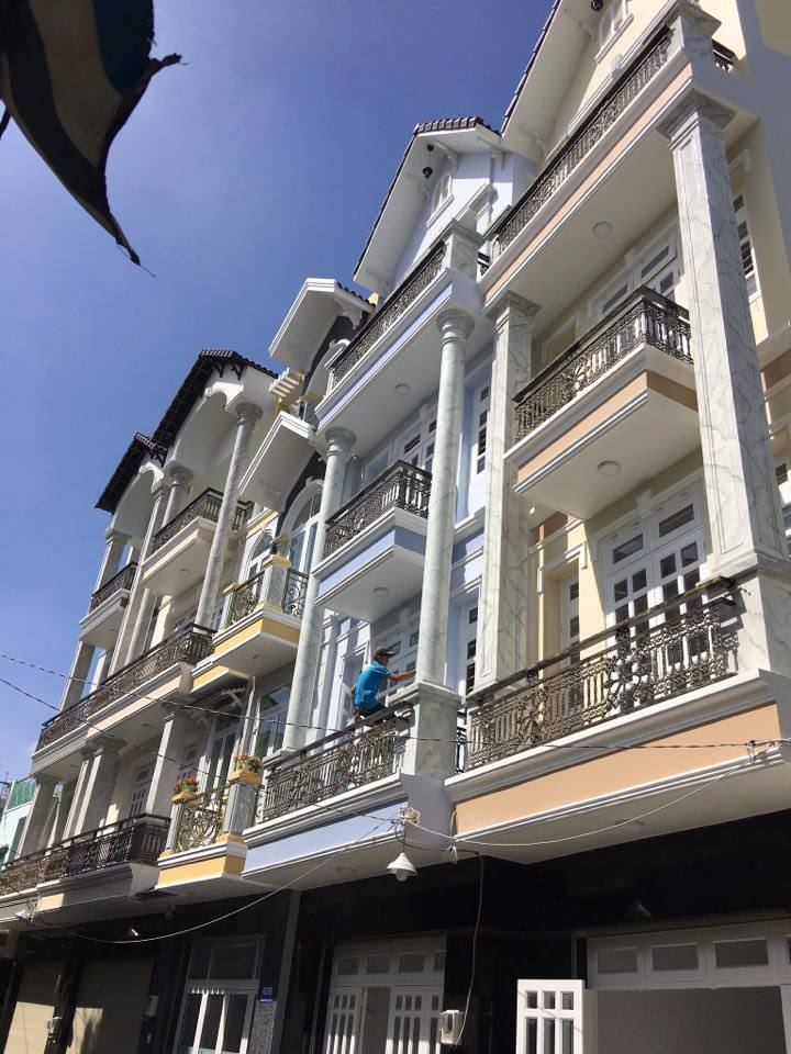 Chính chủ bán nhà HXH 3 tầng + sân thượng 1 sẹc đường Hương Lộ 2, Bình Tân, giá 3.4 tỷ
