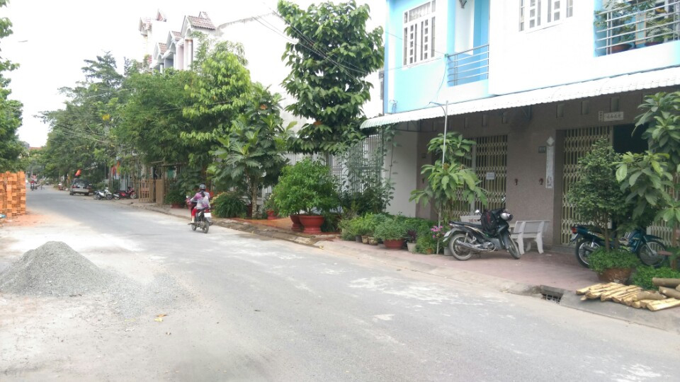 Cần bán nhà 2 căn MT Gò Dầu 8m x 35m gần Tân Sơn Nhì