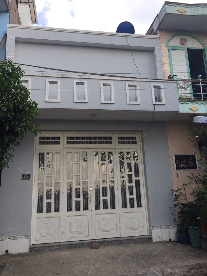 Bán nhà MT kinh doanh đường Nguyễn Cửu Đàm, P.Tân Sân Nhì, Q. Tân Phú, dt: 4,5 x17m, giá: 6,9 tỷ