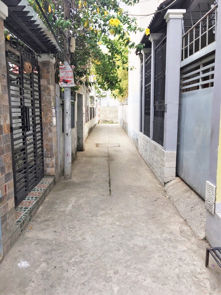 Bán nhà hẻm 1205 Huỳnh Tấn Phát, phường Phú Thuận, Quận 7.