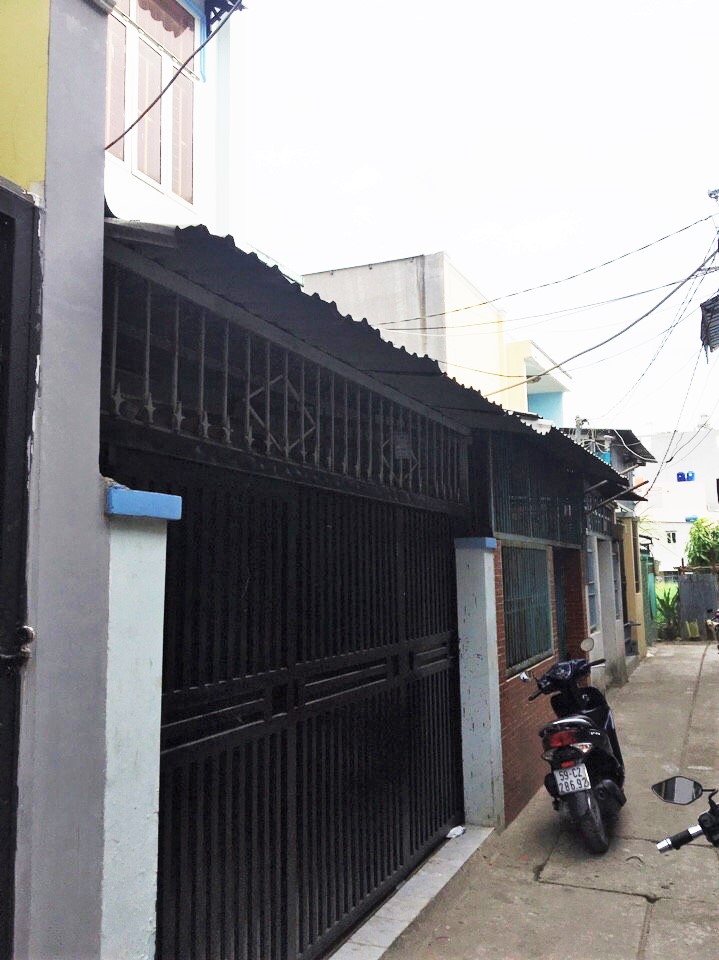 Bán nhà hẻm 1205 Huỳnh Tấn Phát, phường Phú Thuận, Quận 7.